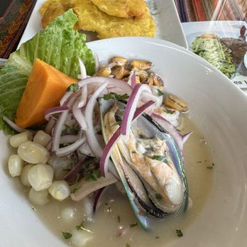 Ceviche Avenue - Ceviche Chaufa Mixto Pollo Carne Y Camaron - Peruvian Near Me - Hallandale Beach, Florida Ceviche Avenue - Ceviche Chaufa Mixto Pollo Carne Y Camaron - Peruvian Near Me - Hallandale Beach, Florida