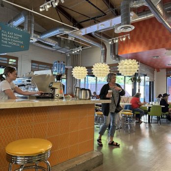 Morning Squeeze - Interior - Breakfast & Brunch Near Me - Tempe, Arizona