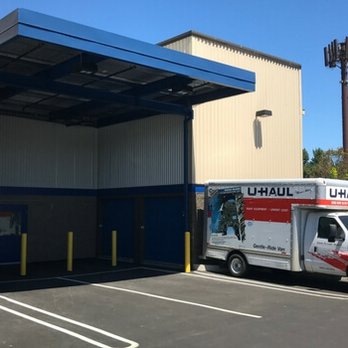 West Coast Self-Storage Beaverton - West Coast Self-Storage Beaverton, covered loading - Self Storage Near Me - Beaverton, Oregon West Coast Self-Storage Beaverton - West Coast Self-Storage Beaverton, covered loading - Self Storage Near Me - Beaverton, Oregon