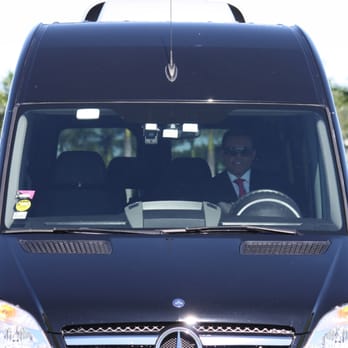 Park Limousine 10 Photos Airport Shuttles 139 N County Rd Park Limousine 10 Photos Airport