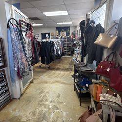 Last Ministry Boutique - Men & Women's clothing, shoes & purses