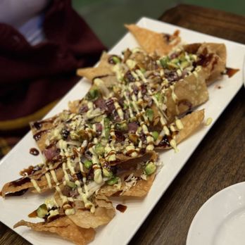 Confisco Grille & Backwater Bar - Ahi Tuna Nachos - Bars Near Me - Orlando, Florida Confisco Grille & Backwater Bar - Ahi Tuna Nachos - Bars Near Me - Orlando, Florida