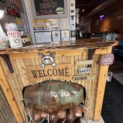 Foodie Garage Eatery
