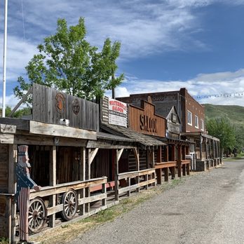 Old West Rv Park - The saloon is closed for now due to COVID19. - RV Parks Near Me - Reed Point, Montana
