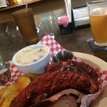 Hog Wild Bar-B-Que - Barbeque Near Me - Placerville, California Hog Wild Bar-B-Que - Barbeque Near Me - Placerville, California