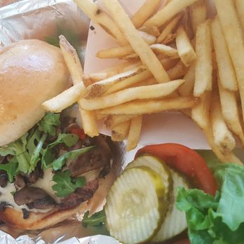Joe's Farm Grill - Continue Burger - American Near Me - Gilbert, Arizona