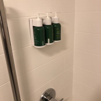 SpringHill Suites by Marriott Anaheim Placentia/Fullerton - Share shampoo with previous guests hope for the best - Hotels Near Me - Placentia, California SpringHill Suites by Marriott Anaheim Placentia/Fullerton - Share shampoo with previous guests hope for the best - Hotels Near Me - Placentia, California