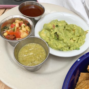 Fig Tree - Guac and salsas - Cafes Near Me - Los Angeles, California Fig Tree - Guac and salsas - Cafes Near Me - Los Angeles, California