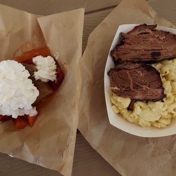 Trax BBQ - Strawberry shortcake bread pudding and Mac n cheese with brisket - Barbeque Near Me - McCordsville, Indiana