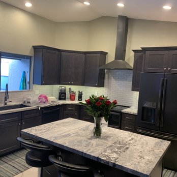 Copper State Remodeling - a kitchen with granite countertops - General Contractors Near Me - Phoenix, Arizona Copper State Remodeling - a kitchen with granite countertops - General Contractors Near Me - Phoenix, Arizona