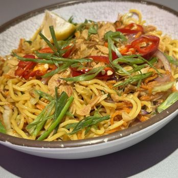 Spoon & Pork - Pancit Canton - Filipino Near Me - Los Angeles, California Spoon & Pork - Pancit Canton - Filipino Near Me - Los Angeles, California