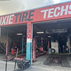 Dixie Tire Techs
