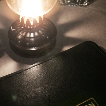 Maple Leaf Tavern - table light decor - American Near Me - Toronto, Ontario