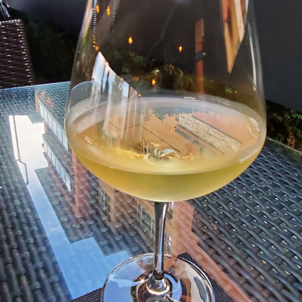 15 Park Bistro - Chardonnay - Breakfast & Brunch Near Me - Osoyoos, British Columbia