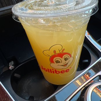 Jollibee - Pineapple quencher - Fast Food Near Me - Edison, New Jersey