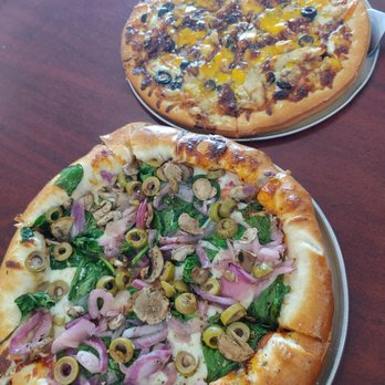 Mama's Pizza - Lots of toppings, but not a lot of flavor - Pizza Near Me - Hurst, Texas Mama's Pizza - Lots of toppings, but not a lot of flavor - Pizza Near Me - Hurst, Texas