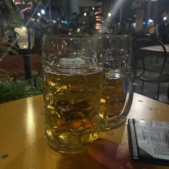 Das Bierhauz - Mountain View - Beer Gardens Near Me - Mountain View, California