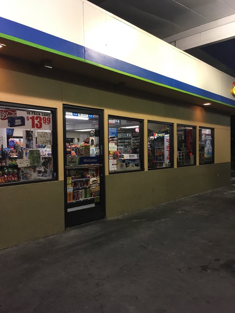 FLYERS 81 1930 S Mooney Blvd, Visalia, California Gas Stations
