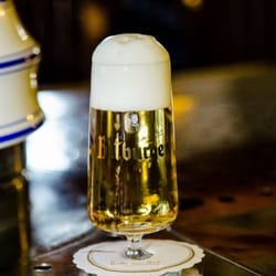 Onder de Poort - ...Bitburger getrunken...