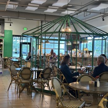 Le Petit Paris - Southside - Inside seating - Cafes Near Me - Jacksonville, Florida
