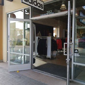 Adidas - Shoe Stores Near Me - Chandler, Arizona