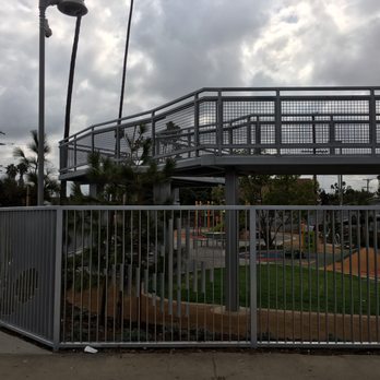 Five Star Fence - Fences & Gates Near Me - Pacoima, California Five Star Fence - Fences & Gates Near Me - Pacoima, California