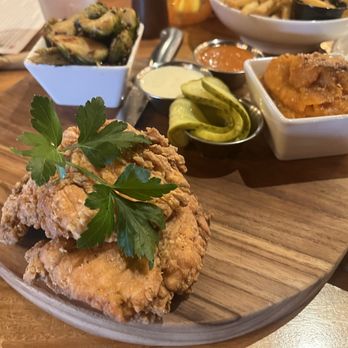 TownHall - Keto Fried Chicken - New American Near Me - Cleveland, Ohio
