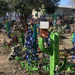 Blanco Floral And Gift Shop - Dozens of Mexican metal art to choose from