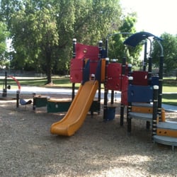 Fruitvale Norris Park - Equipment for the primary age kids