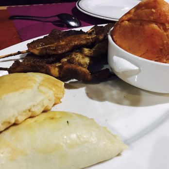 Suyajoint - Appetizer with a bit of everything haha - African Near Me - Roxbury Crossing, Massachusetts