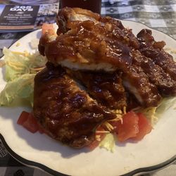 Maxwell Station Restaurant - Chicken Finger salad with bourbon bbq sauce