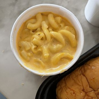 Dave's Hot Chicken - Mac & Cheese - Chicken Shop Near Me - Howell, Michigan