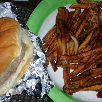 Bella's Under the Oaks - Burger & fries - Barbeque Near Me - Lytton Springs, Texas Bella's Under the Oaks - Burger & fries - Barbeque Near Me - Lytton Springs, Texas