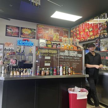 La Bamba Tacos And Beer - The ordering counter - Mexican Near Me - Murrieta, California