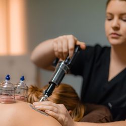 Body Kneads Massage & Wellness
