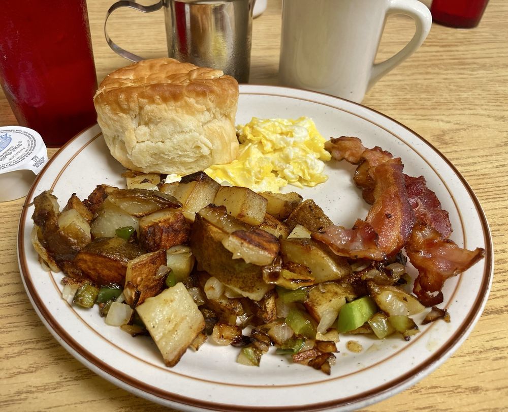 Crossroads Diner Logo