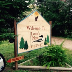 Loon's Nest Resort - Entrance