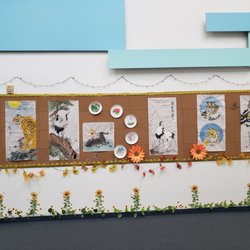 Angeles Del Sol ADHC - Art wall by seniors