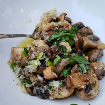 Spotted Dog - Sauteed mushrooms - American Near Me - Springdale, Utah Spotted Dog - Sauteed mushrooms - American Near Me - Springdale, Utah