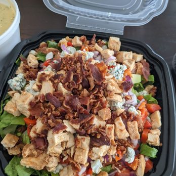 3 Corners Grill & Tap - Lemont - Chopped salad - American Near Me - Lemont, Illinois