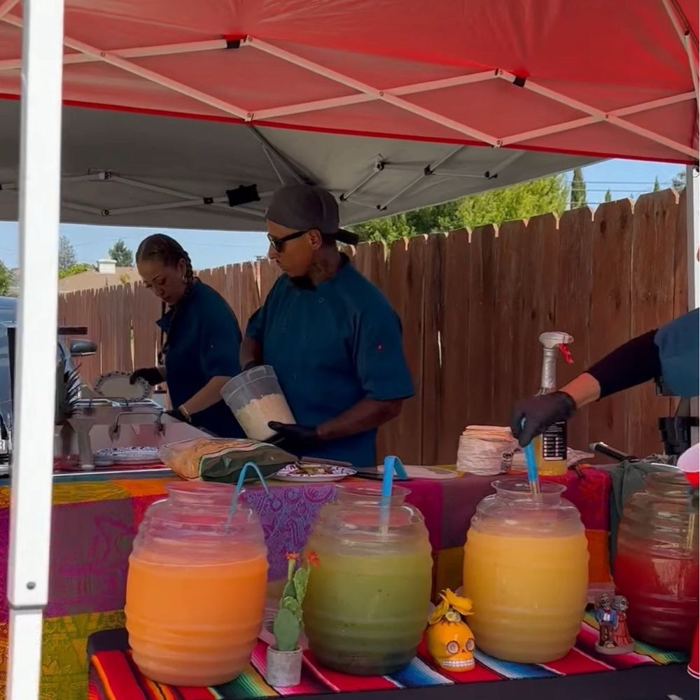 Teo's Mobile Tacos - Street Vendors Near Me