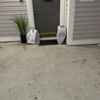 Arrive Odenton North & South - Residents trash - Apartments Near Me - Odenton, Maryland