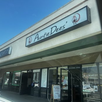 Auntie Dee's - Exterior - Bakeries Near Me - Los Angeles, California Auntie Dee's - Exterior - Bakeries Near Me - Los Angeles, California