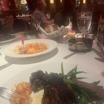 Jeff Ruby's Steakhouse - Cincinnati - Awesome - Steakhouses Near Me - Cincinnati, Ohio Jeff Ruby's Steakhouse - Cincinnati - Awesome - Steakhouses Near Me - Cincinnati, Ohio