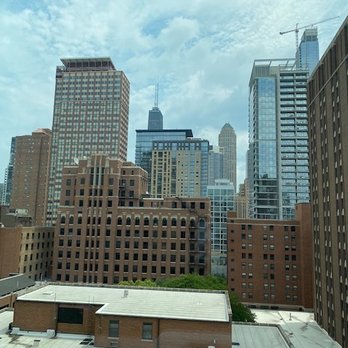 Suite Home Chicago - View from flat on corner of Wells & Chicago. - Apartments Near Me - Chicago, Illinois