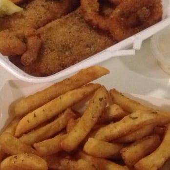 The Kingfisher Seafood - The double pack (amazing chips!) - Restaurants Near Me - Toowong, QLD The Kingfisher Seafood - The double pack (amazing chips!) - Restaurants Near Me - Toowong, QLD
