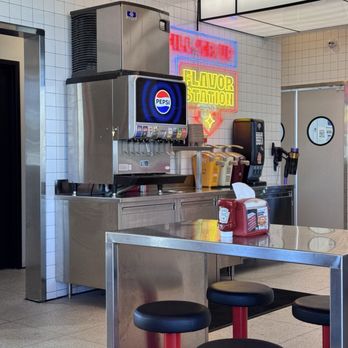 Famous Hamburger - Burgers Near Me - Plymouth, Michigan Famous Hamburger - Burgers Near Me - Plymouth, Michigan