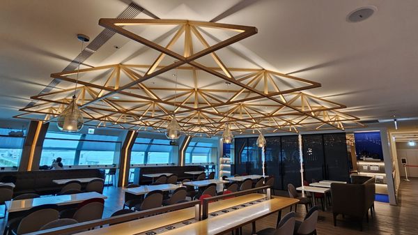 Taiwan Taoyuan International Airport by null