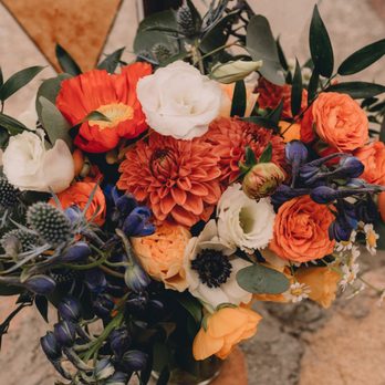 Brandi Nicole Floral Designer - Floral Designers Near Me - Temecula, California Brandi Nicole Floral Designer - Floral Designers Near Me - Temecula, California