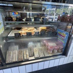 Quay Espresso - The prepped sandwiches